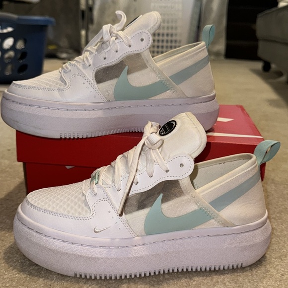 Nike four vision Alta txt white/sea coral size 7 - Picture 3 of 4